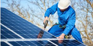 Installation Maintenance Panneaux Solaires Photovoltaïques à Balignac